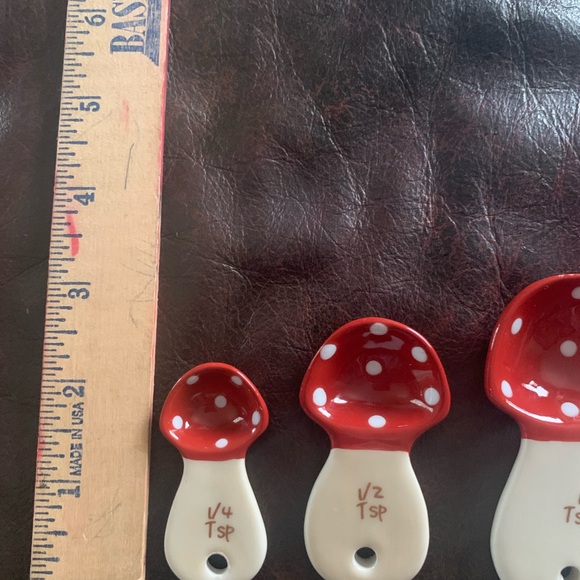 Market square . Used. 
Spoon rest and measuring spoons. - Picture 3 of 6